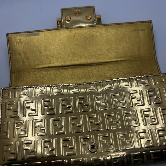 GUC Fendi Gold Zucca Embossed Wallet - Picture 5 of 13
